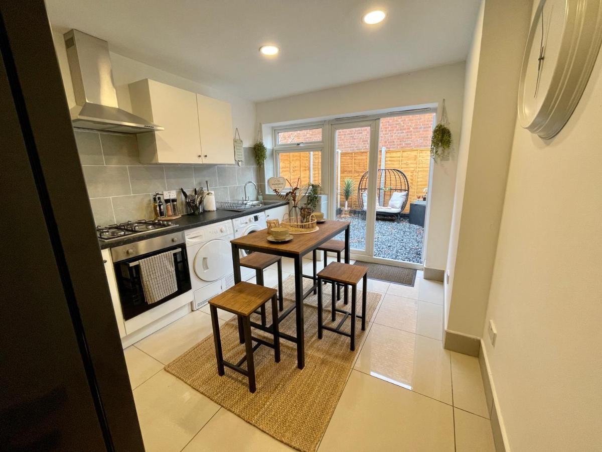 Urban 3 Bedroom Home In Kings Heath-Great Location Birmingham Exteriér fotografie